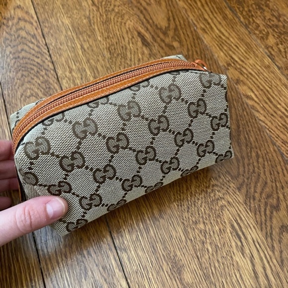Gucci cosmetic bag - Picture 3 of 7